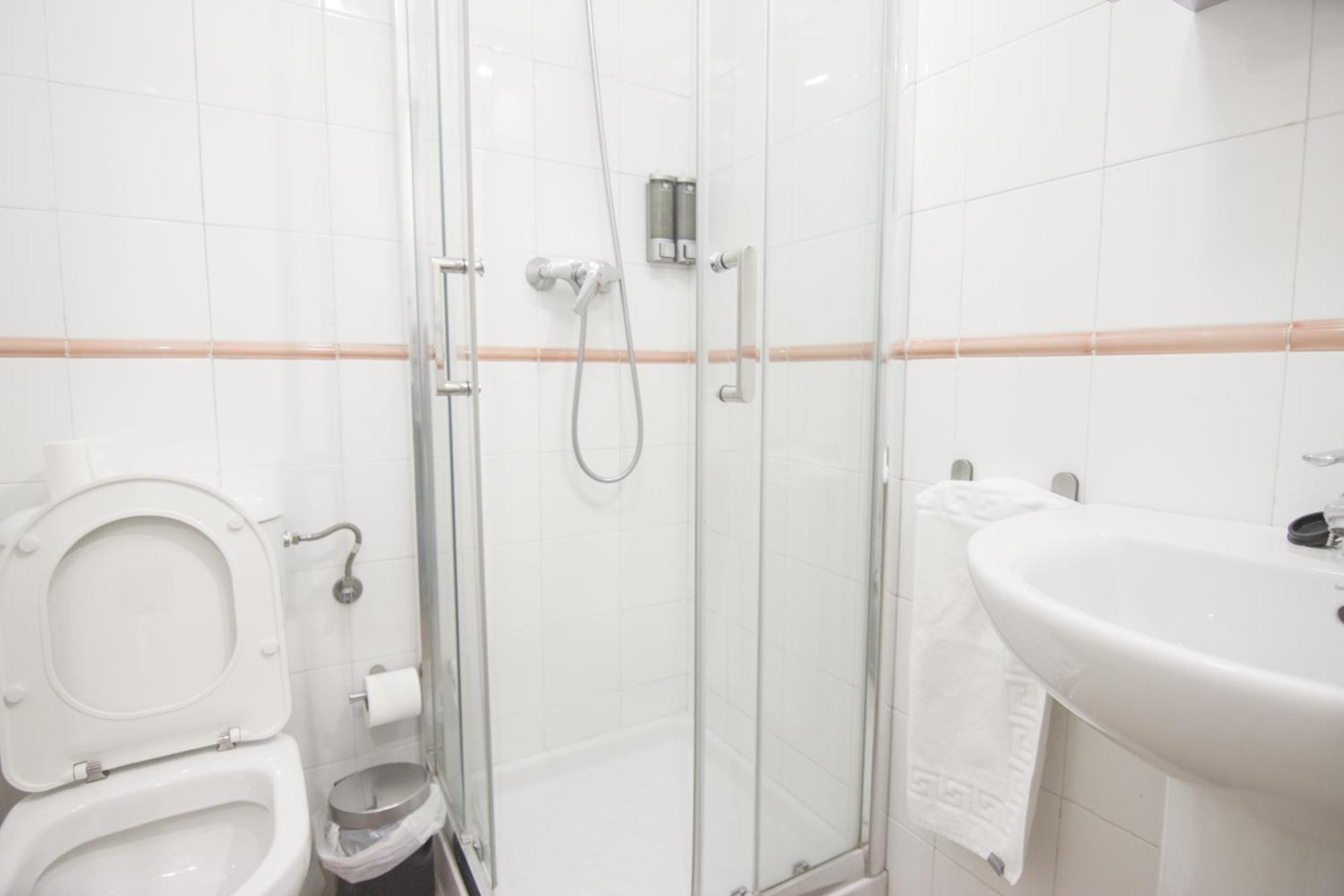 Rentalsevilla Concejal Alberto Jimenez-becerril *